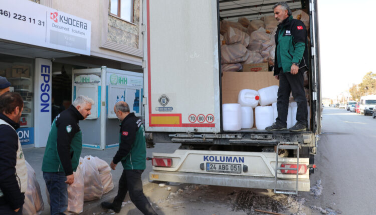 Erzincan’dan deprem bölgesine 133 tır yardım gönderildi
