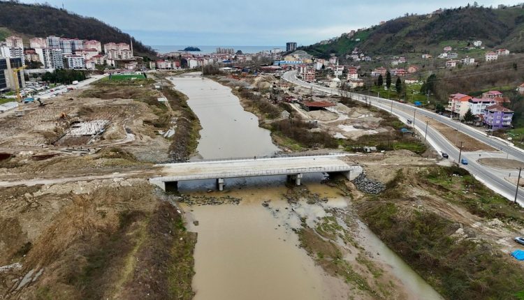 Yeni Köprünün Bağlantı Yolları Tamamlanıyor (5)
