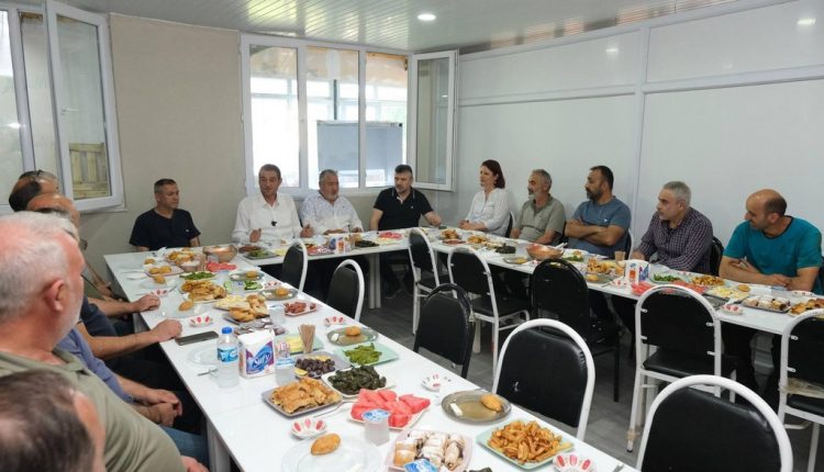 Başkan Köse Küçük Sanayi Sitesi Esnafıyla Kahvaltıda Bir Araya Geldi (1)