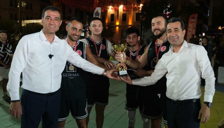 Heyecan Fırtınası Yaşatan Sokak Basketbolu Sona Erdi (3)