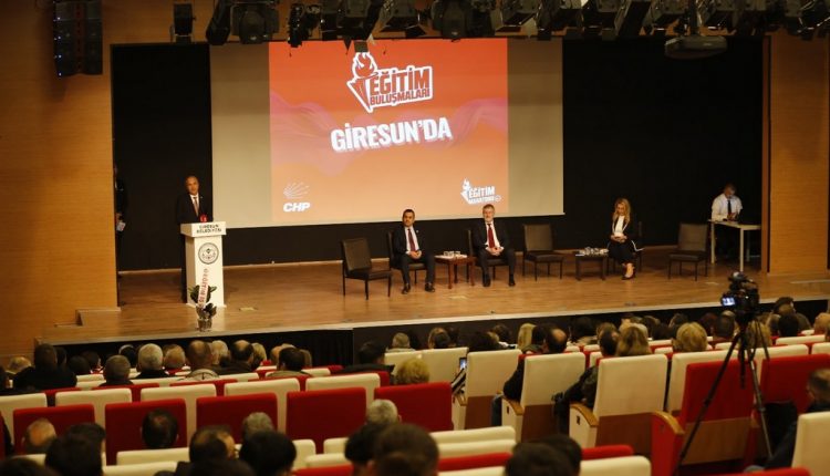 Eğitim Buluşmaları Giresun’da Yoğun Katılımla Gerçekleşti (1)