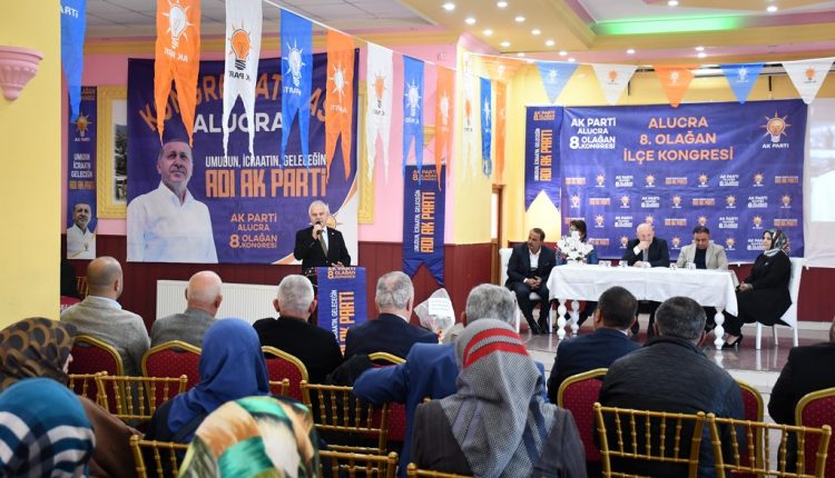 Ak Kadrolar Yenileniyor; Üç İlçe Kongresi Yapıldı (2)