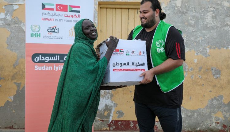 İHH, Sudan’a 161 konteyner yardım malzemesi ulaştırdı2