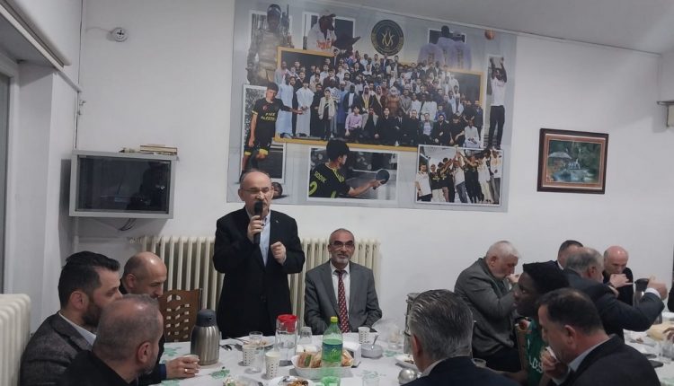 Geleneksel İlim Yayma Cemiyeti iftar programı yapıldı (5)
